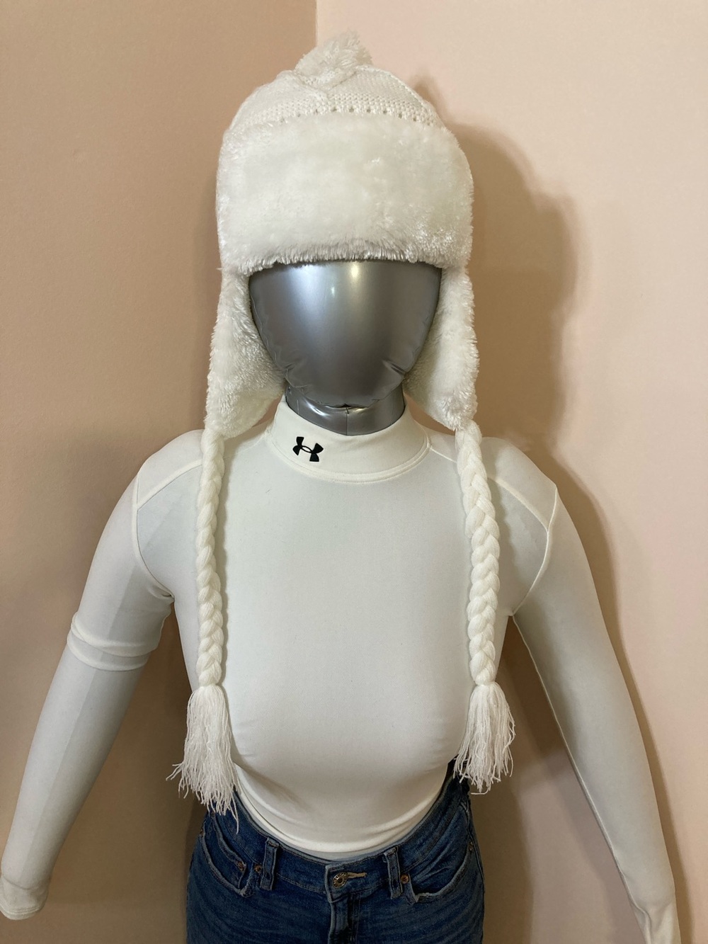 BOGO🛍️White Faux Fur Earflap Beanie with Braided Tassels